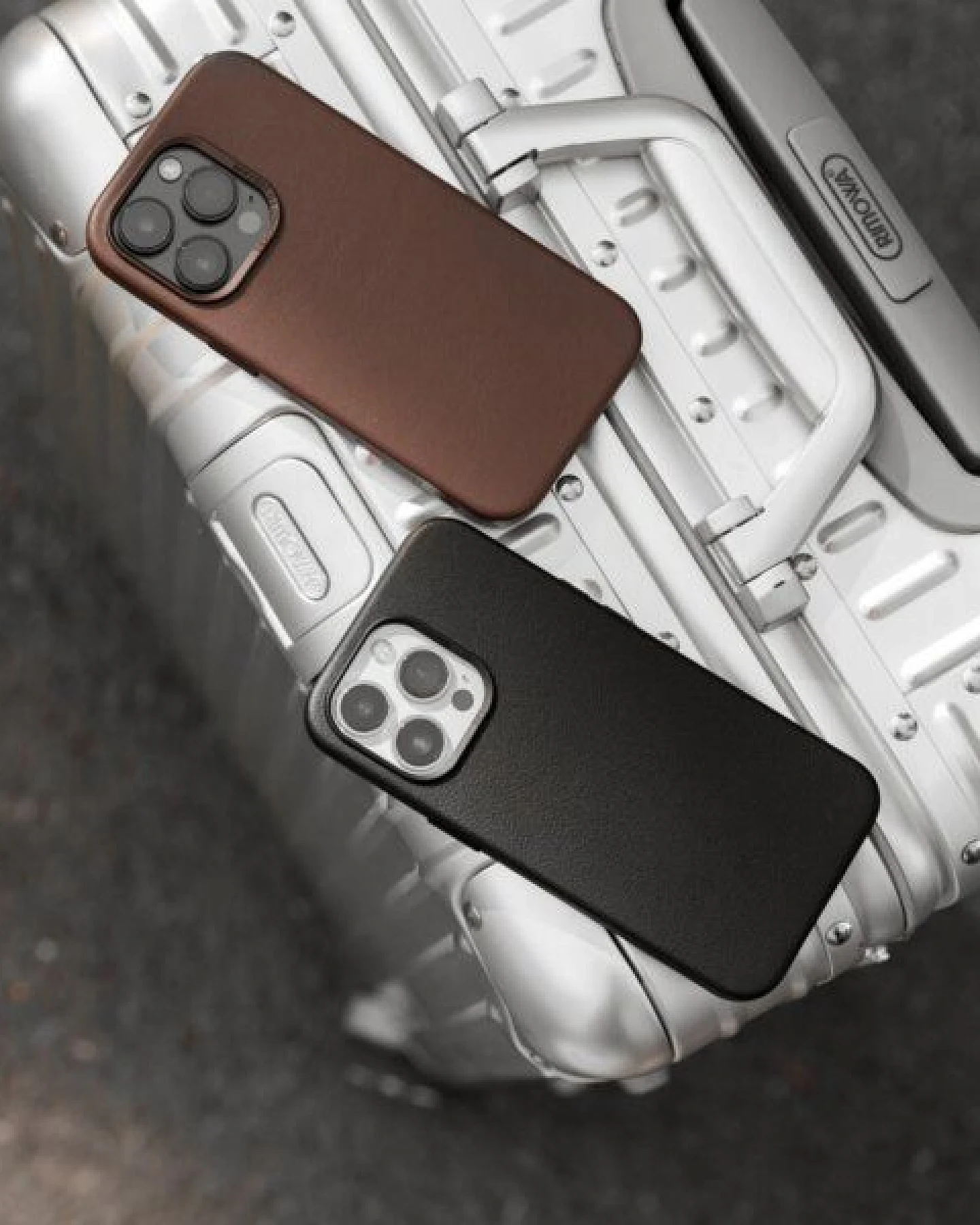 Woodcessories iPhone Leder Hülle aus nachhaltigen Aloe Vera Pflanzen – Ansicht 2