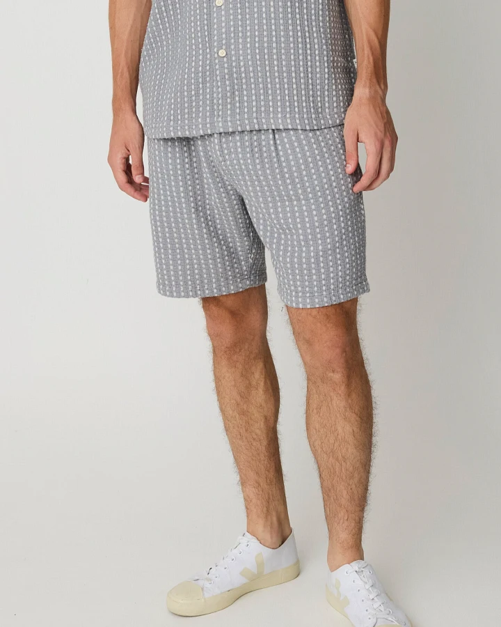 KnowledgeCotton Apparel Herren vegan Shorts Ash Comfort Structure Grau Gestreift