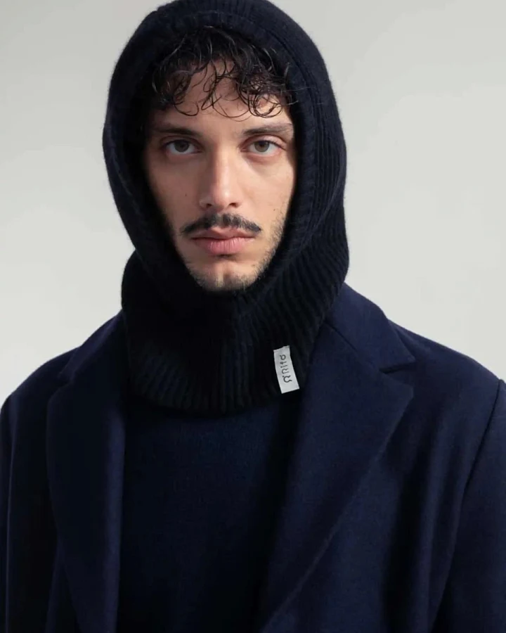 Schwarz