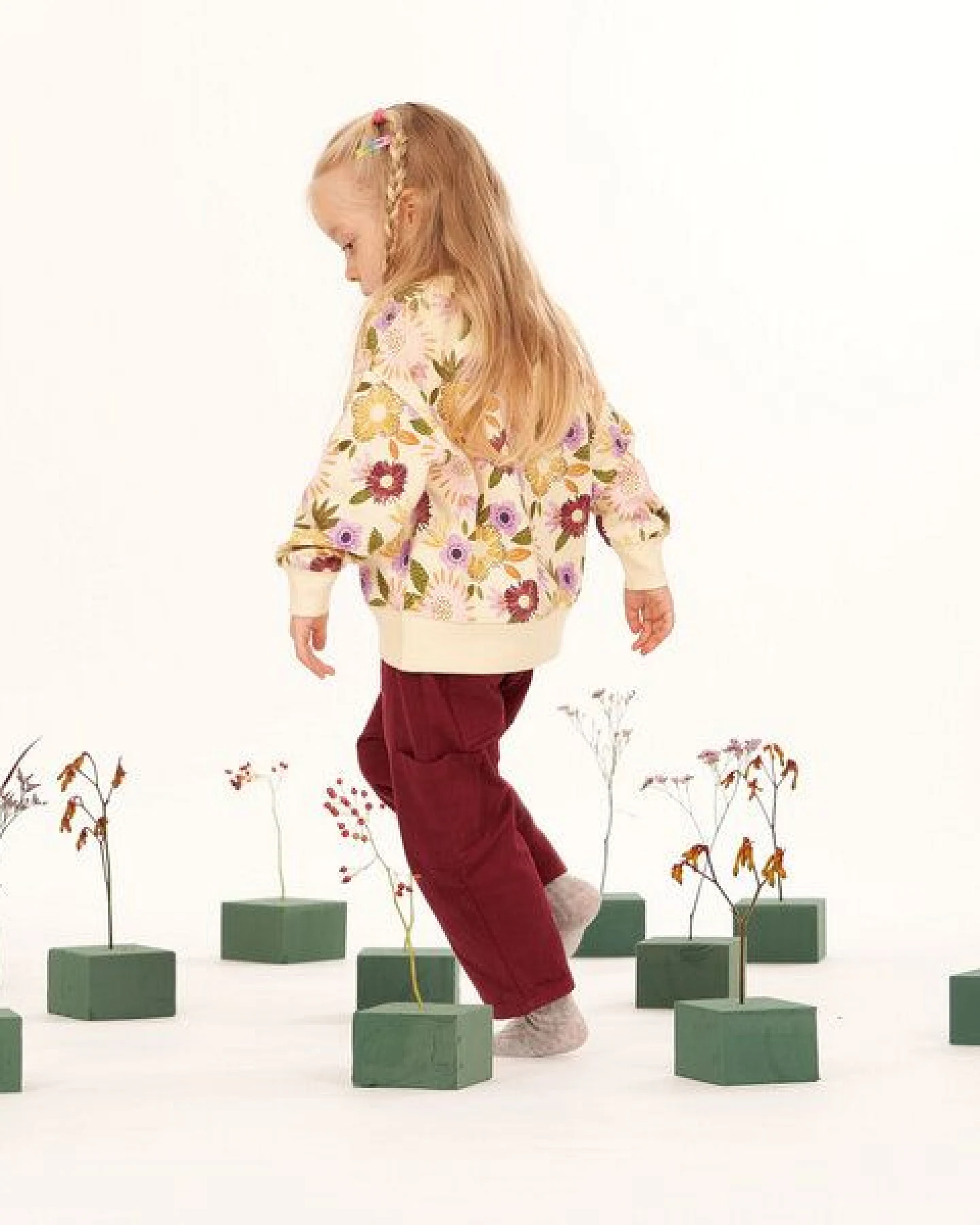 Sense Organics & friends in cooperation with GARY MASH Kinder Sweatshirt aus Bio-Baumwolle – Ansicht 3