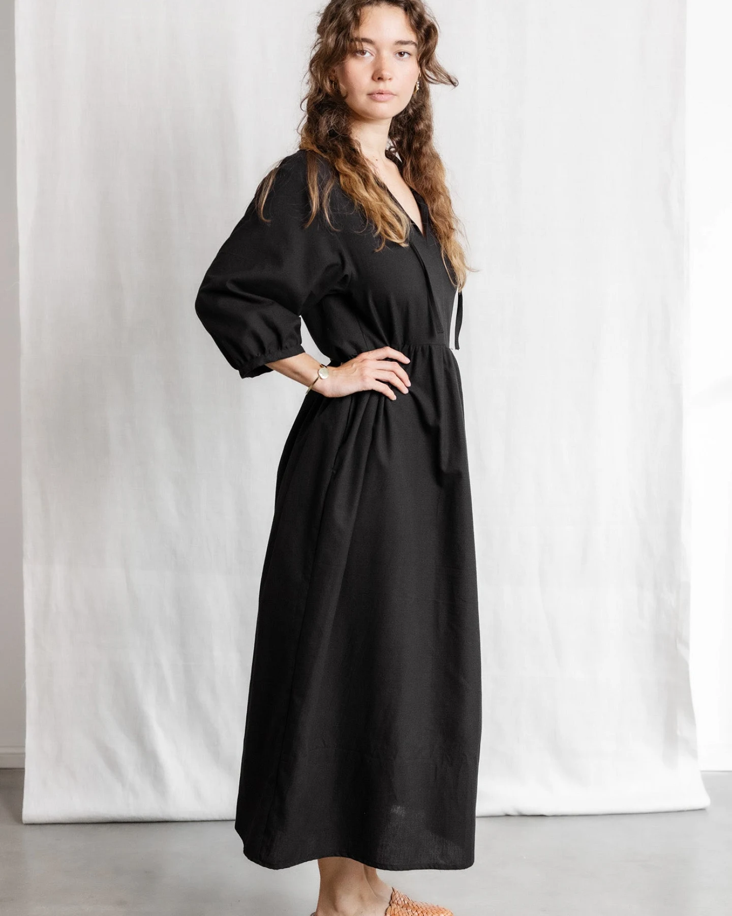 Jyoti - Fair Works Damen vegan Kleid Paudali Schwarz – Ansicht 2