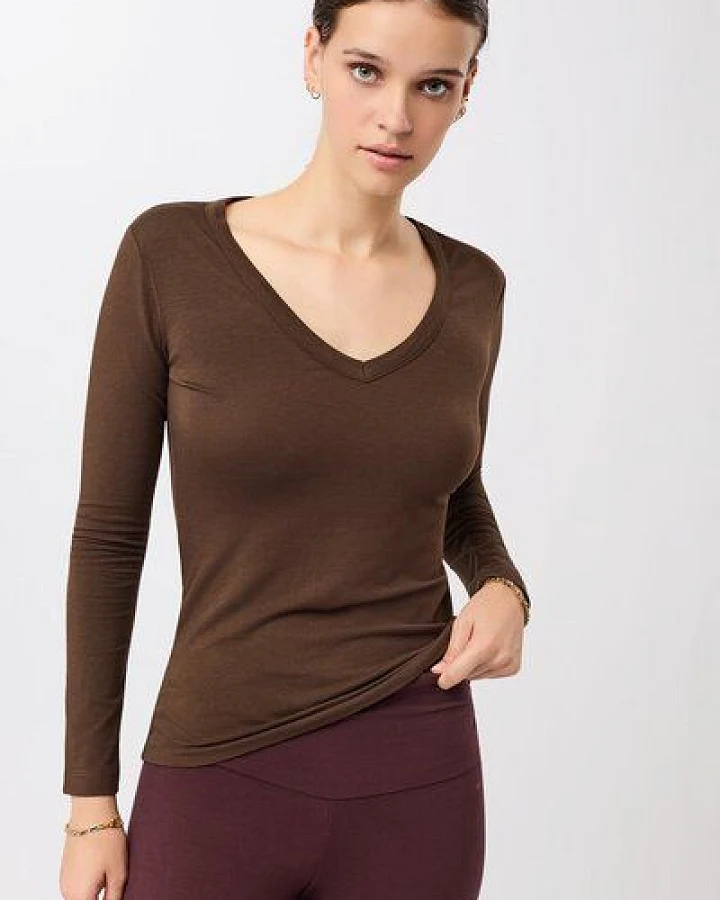Mandala Slim V-Neck