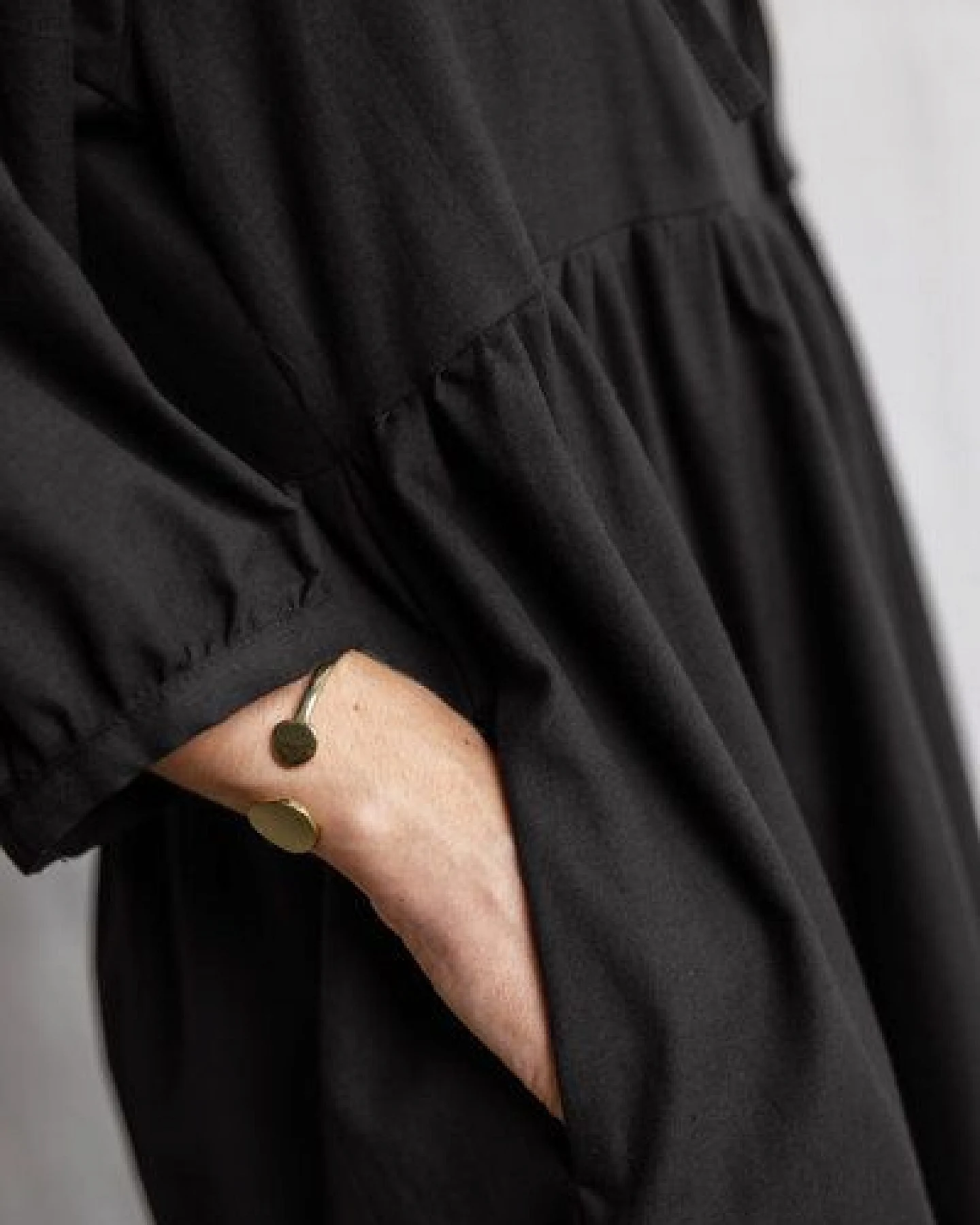 Jyoti - Fair Works Bio-Baumwoll Kleid Paudali – Ansicht 4