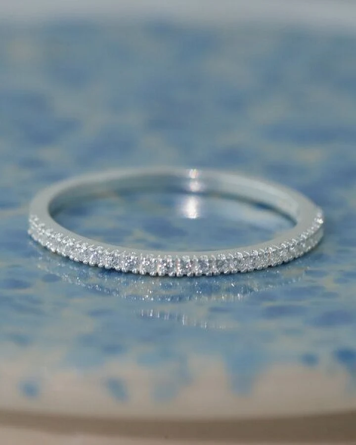 BELLYBIRD Jewellery Ring - funkelnder Bandring Zirkonia, Silber 925, vergoldet