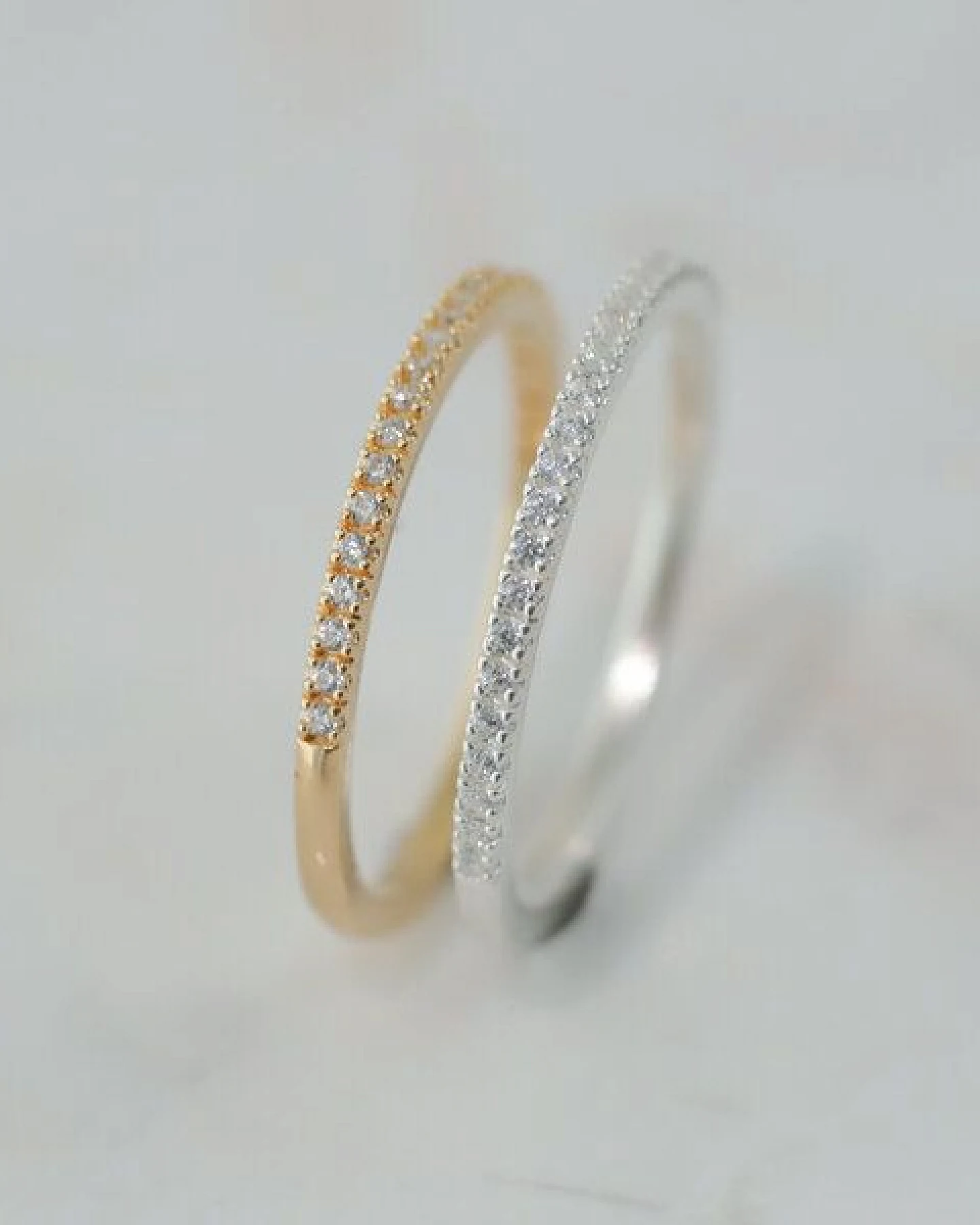 BELLYBIRD Jewellery Ring - funkelnder Bandring Zirkonia, Silber 925, vergoldet – Ansicht 4