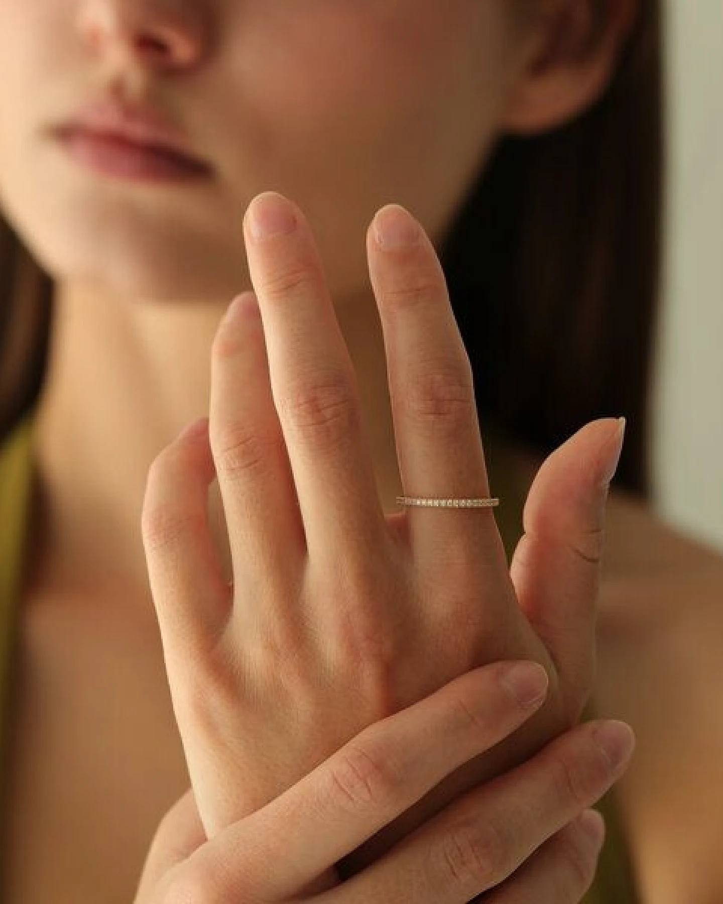BELLYBIRD Jewellery Ring - funkelnder Bandring Zirkonia, Silber 925, vergoldet – Ansicht 3