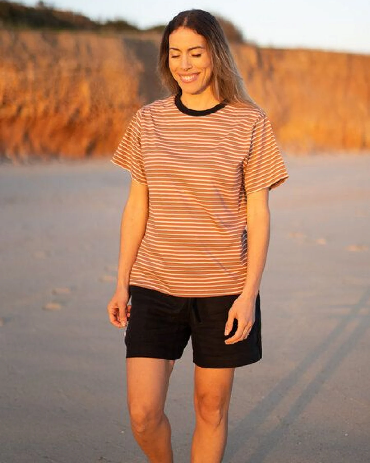 FUXBAU Frauen Leinenshorts – Ansicht 3