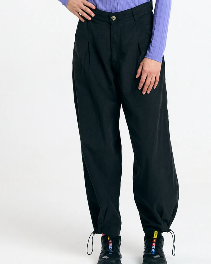 SUITE13LAB Damen vegan Hose Nine Schwarz