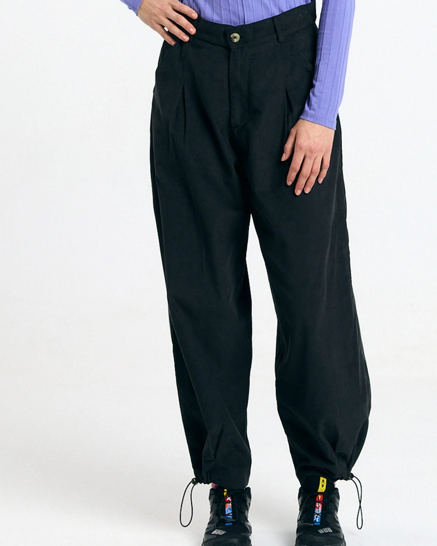 SUITE13LAB Damen vegan Hose Nine Schwarz – Ansicht 2