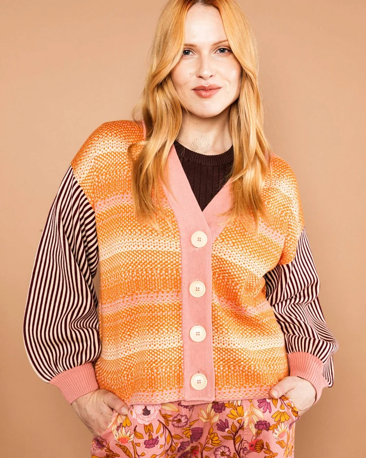 Winter Strickjacke Charming Storyteller