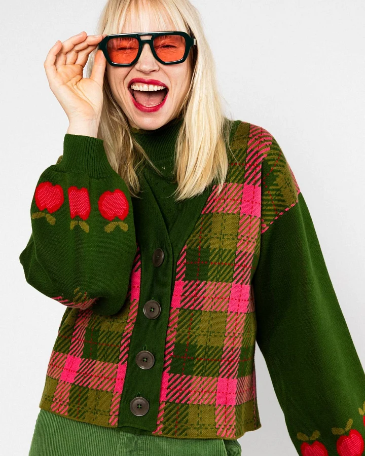 Winter Strickjacke Charming Storyteller