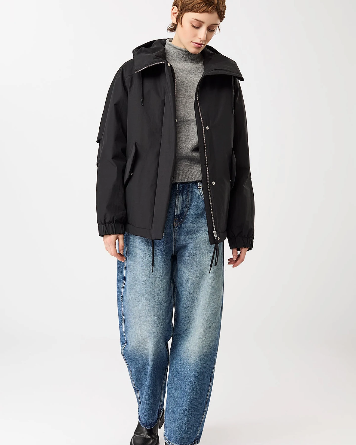 LangerChen Damen vegan Kurzer Wattierter Parka Schwarz – Ansicht 2