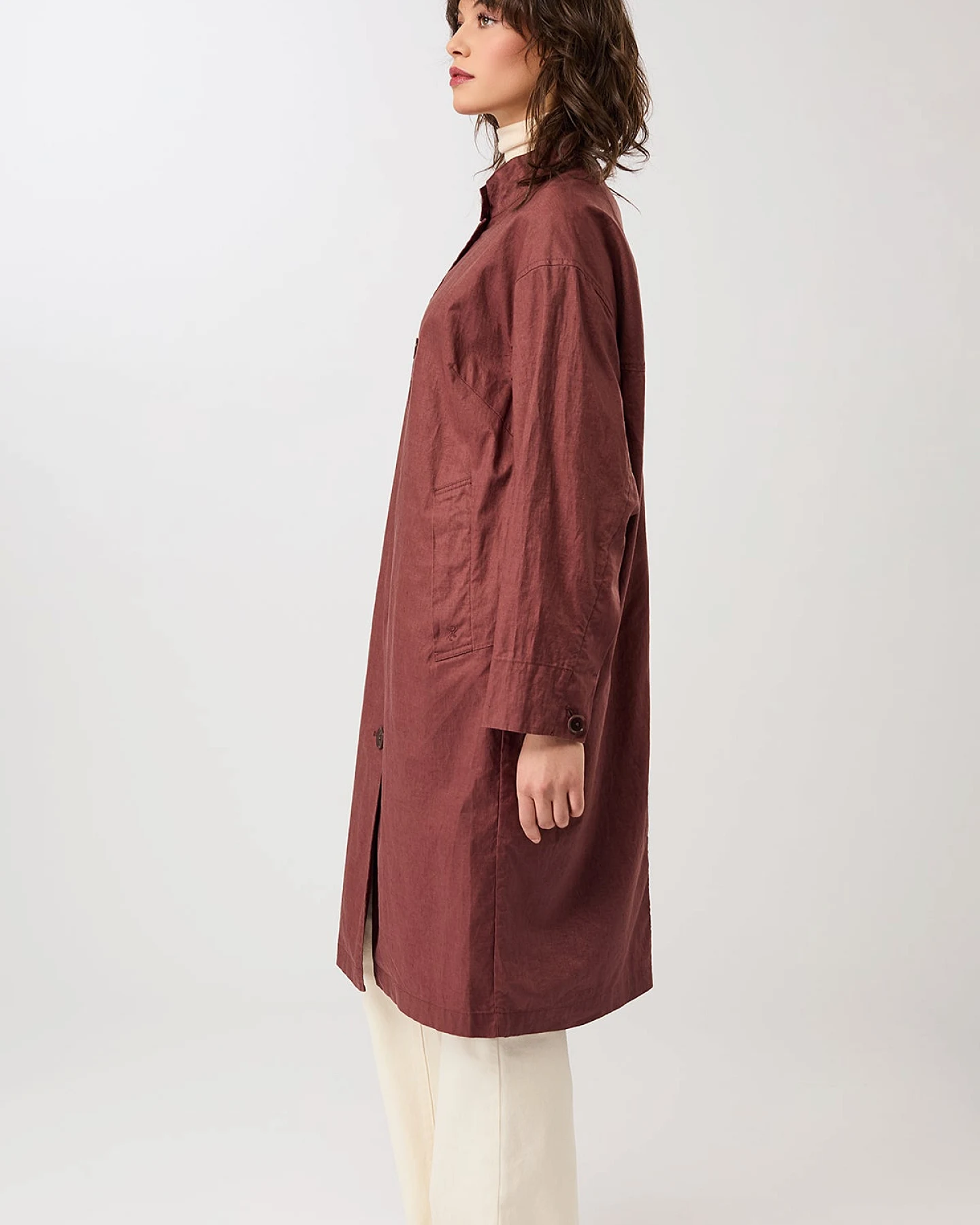 LangerChen Damen vegan Langer Mantel Mit Knöpfen Rubywood – Ansicht 2