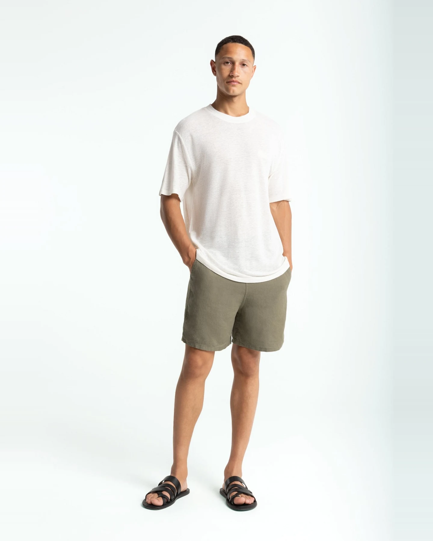 Kings of Indigo Herren vegan Shorts Bidatsu Bungee Cord Dunkel Oliv – Ansicht 2