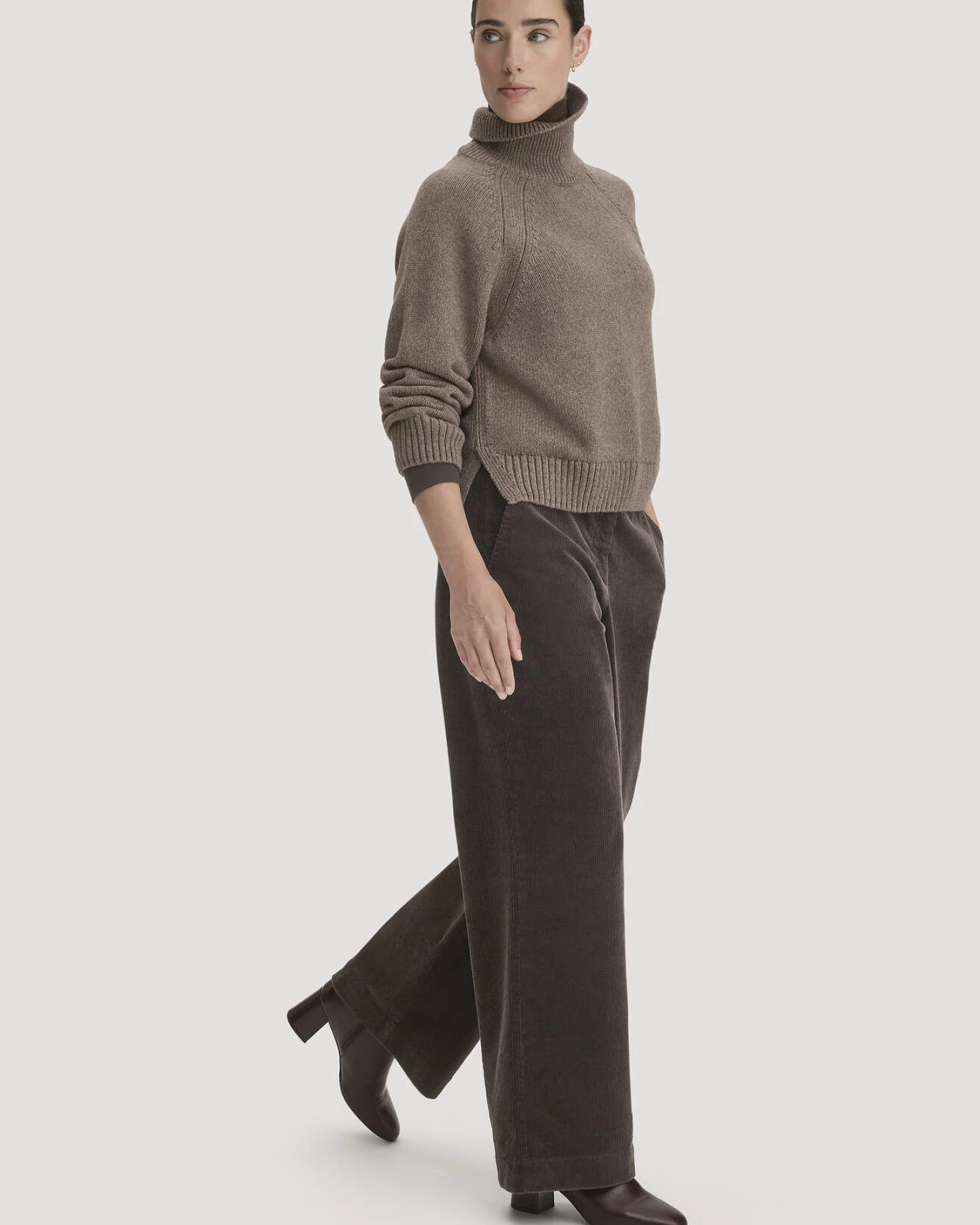 hessnatur Damen Strick Pullover Relaxed aus Bio-Merinowolle mit Bio-Baumwolle - braun - Größe XL – Ansicht 2