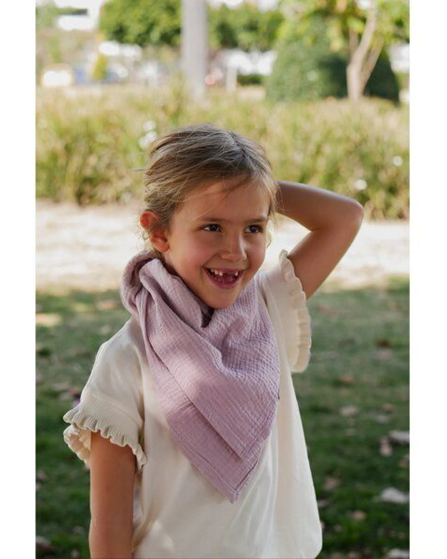 Hutch&Putch Musselin Halstuch - Schal - Dreieckstuch für Kinder (6-14 Jahre) aus 100% Bio-Baumwolle – Ansicht 3