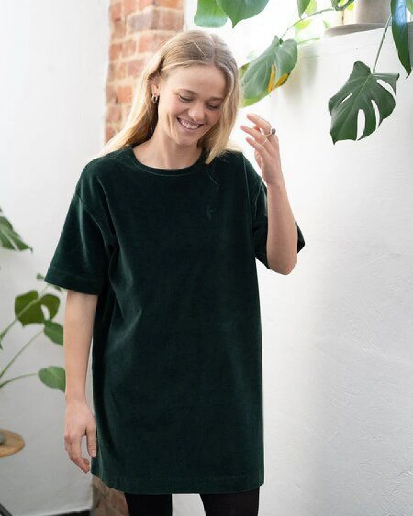 FUXBAU Frauen Samt Kleid – Ansicht 4