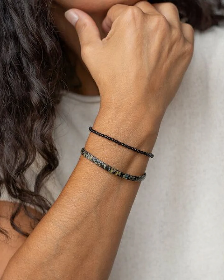 juni Tila Armband Noiré - optional als Set mit schwarzem Perlenarmband - handgemacht in Deutschland