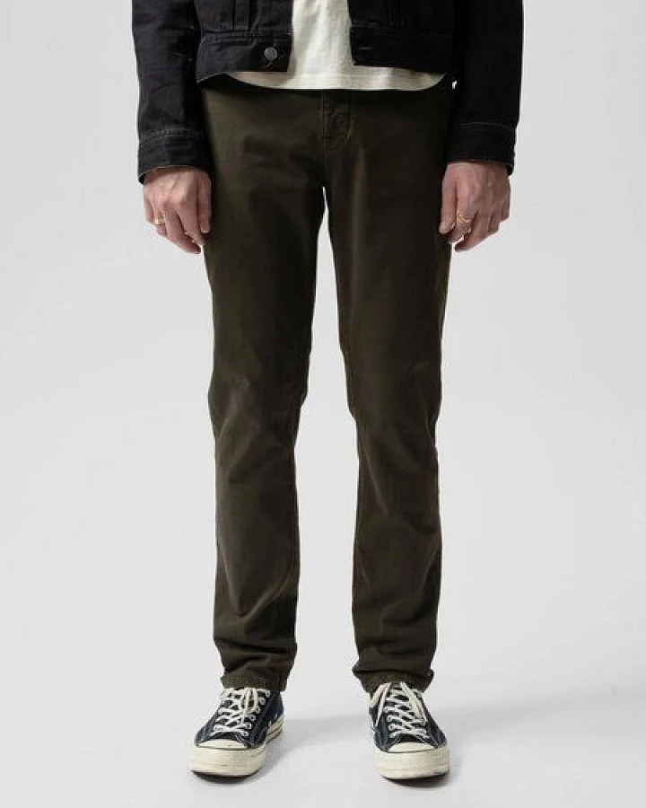 Nudie Jeans Easy Alvin Chino Hose - Blackbrown
