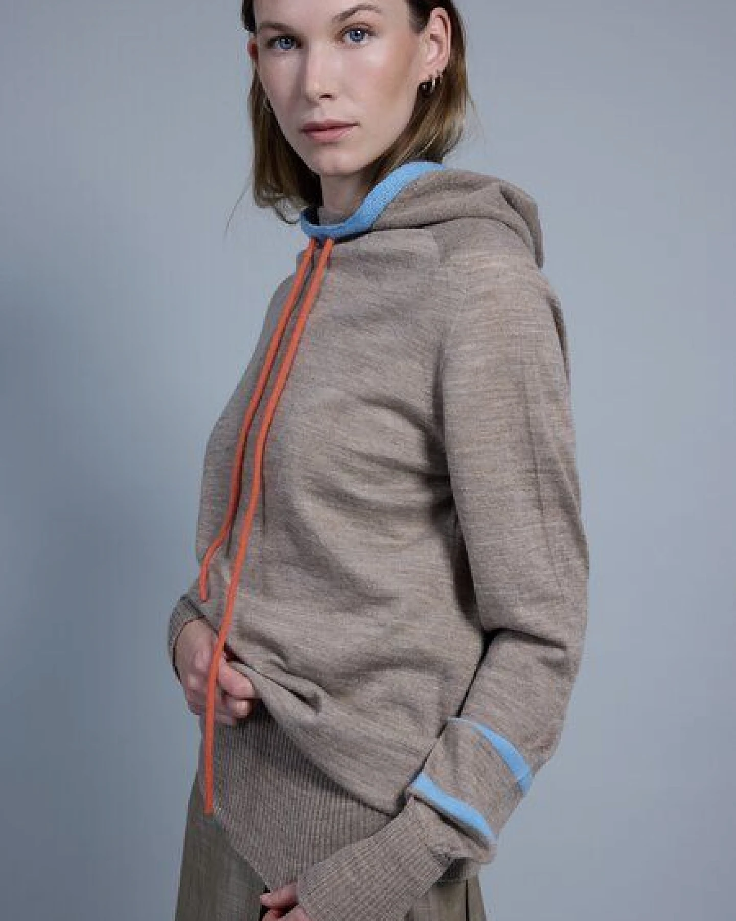 Susan's Fashion Damen Hoodie Karlie aus Biomerinowolle – Ansicht 4