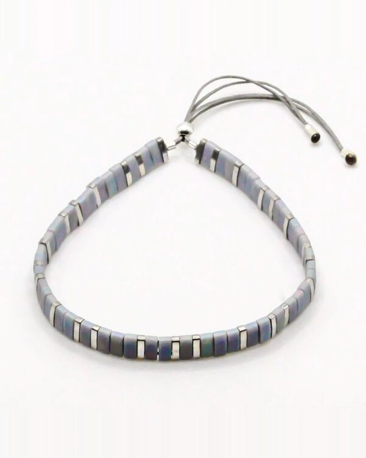 juni Graues Armband Finja - optional mit Silberarmband aus recyceltem Silber - gefertigt in Deutschland – Ansicht 4