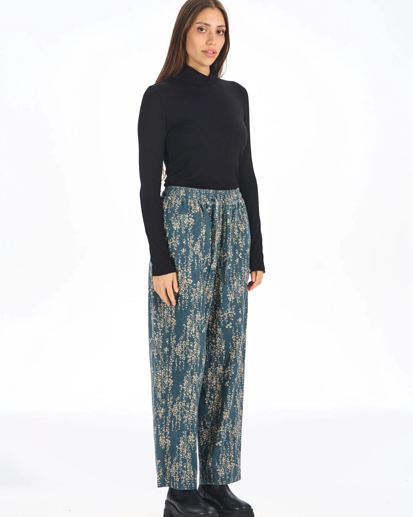 KOMODO Damen vegan Hose Dream Blau Geblümt – Ansicht 2