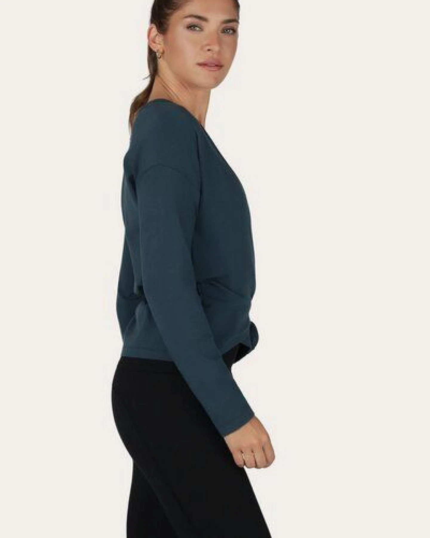 Urban Goddess Aurora Yoga & Pilates Wickel-Longsleeve – Ansicht 2