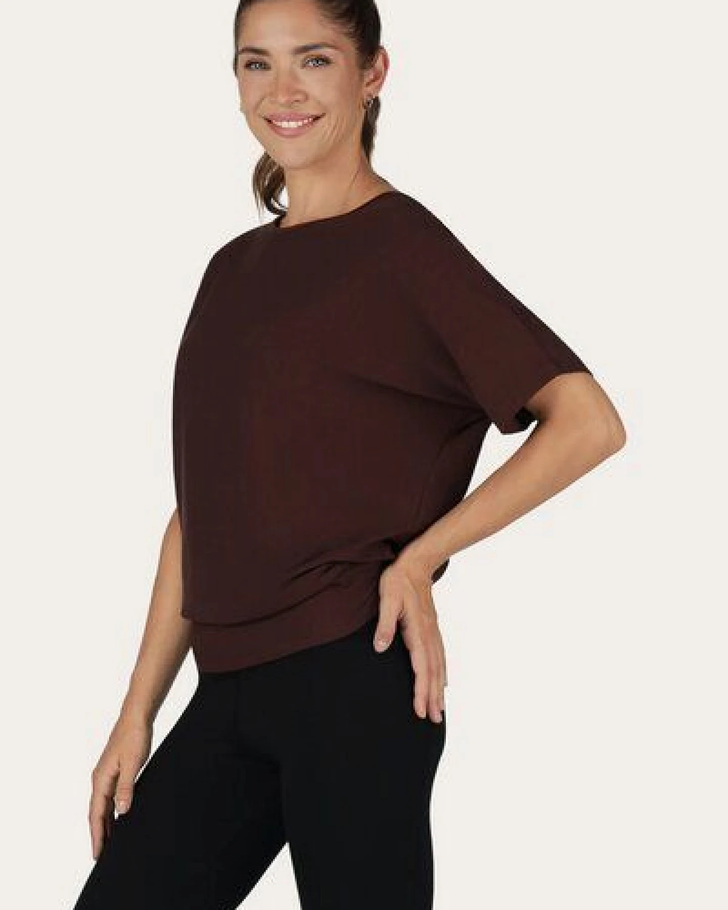 Urban Goddess Budhi Kurzarm Pilates & Yoga Shirt – Ansicht 2