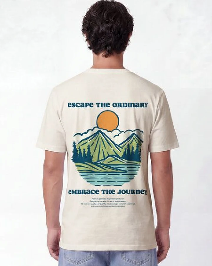 watapparel T-Shirt Unisex Escape the ordinary