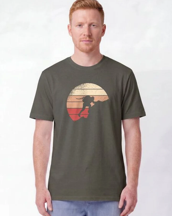 watapparel T-Shirt Unisex Mountain Climbing