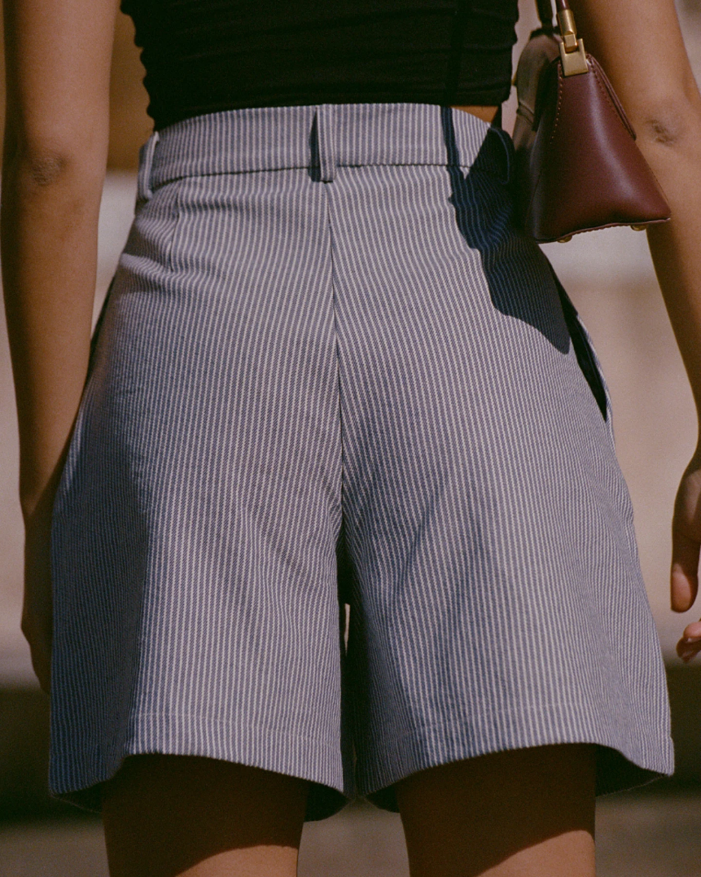 Nénés Damen vegan Shorts Alizée Streifen Blau – Ansicht 2
