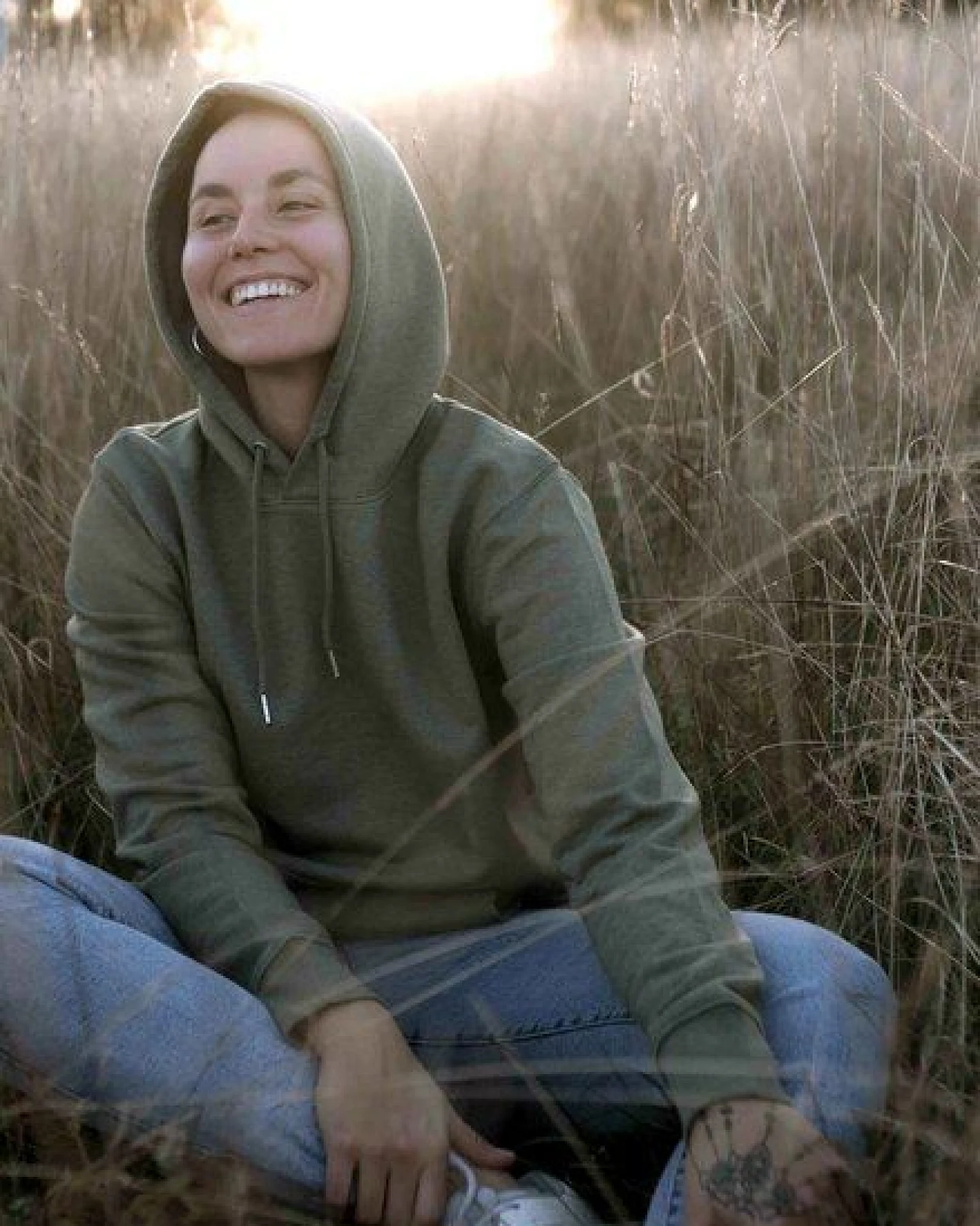 Kultgut Vegan Kapuzenpullover aus Biobaumwolle & Upcycling – Ansicht 2
