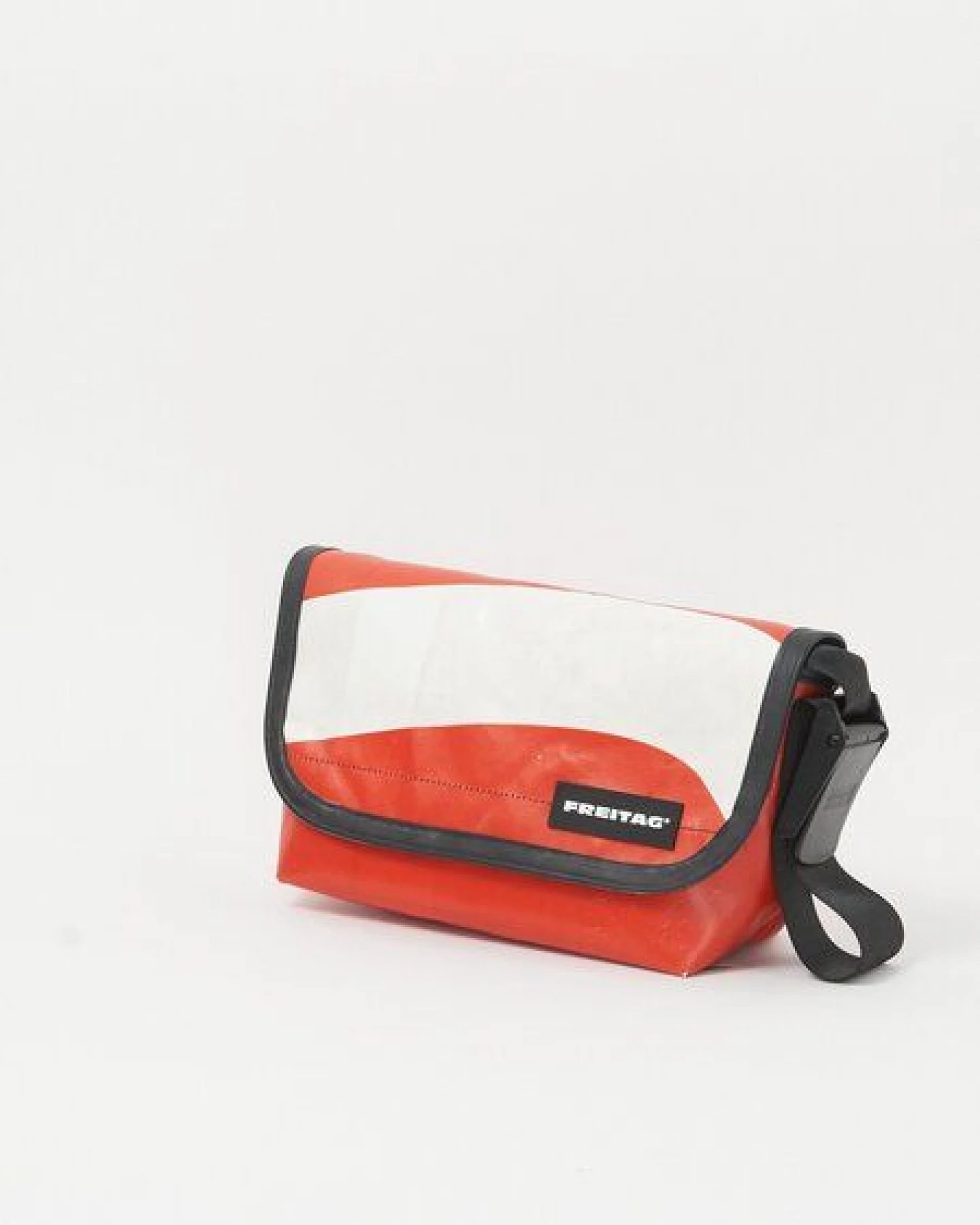 Freitag Messenger - F41 Hawaii Five - O - red white – Ansicht 2