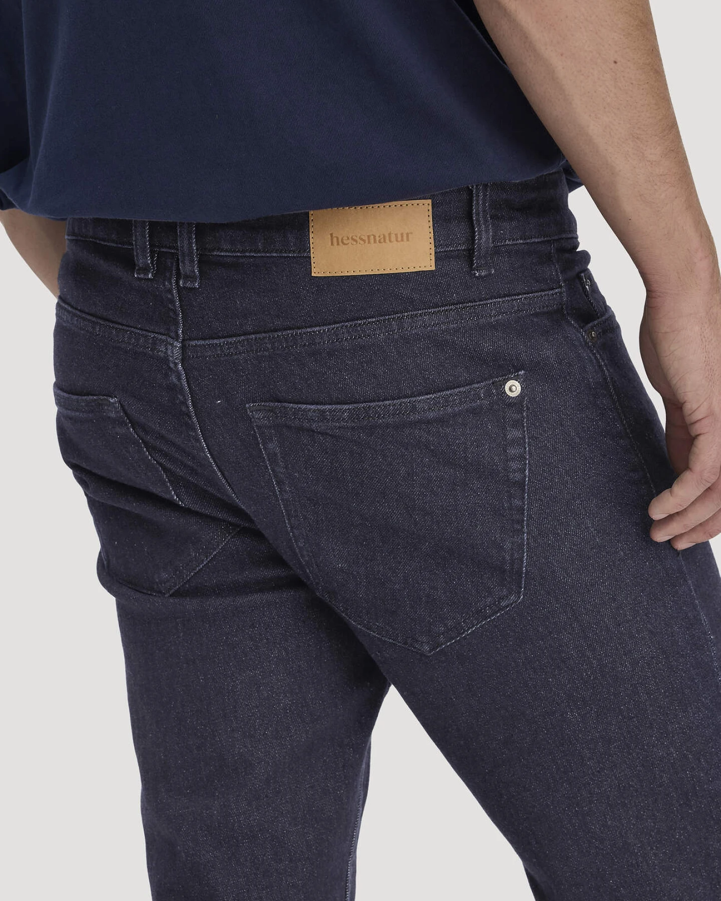 hessnatur Herren Jeans JASPER Slim aus Bio-Denim - blau - Größe 31/30 – Ansicht 3