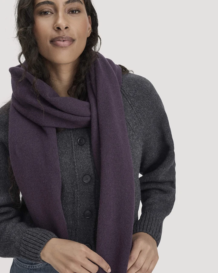 Produktseite: hessnatur Damen Strick Schal aus Bio-Merinowolle mit Bio-Baumwolle - lila - Größe 35x210 cm
