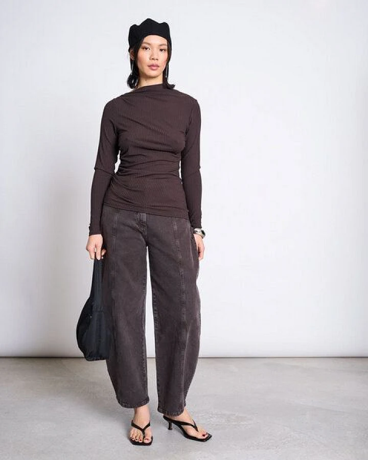 JAN N JUNE Asymmetrisches Longsleeve TOVE aus Lyocell