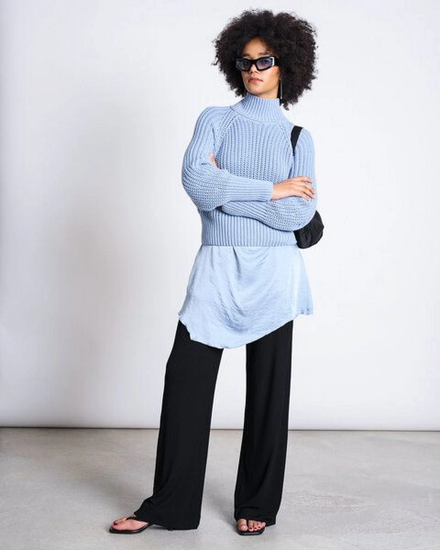 JAN 'N JUNE Neckholder-Top WISP aus Satin – Ansicht 4