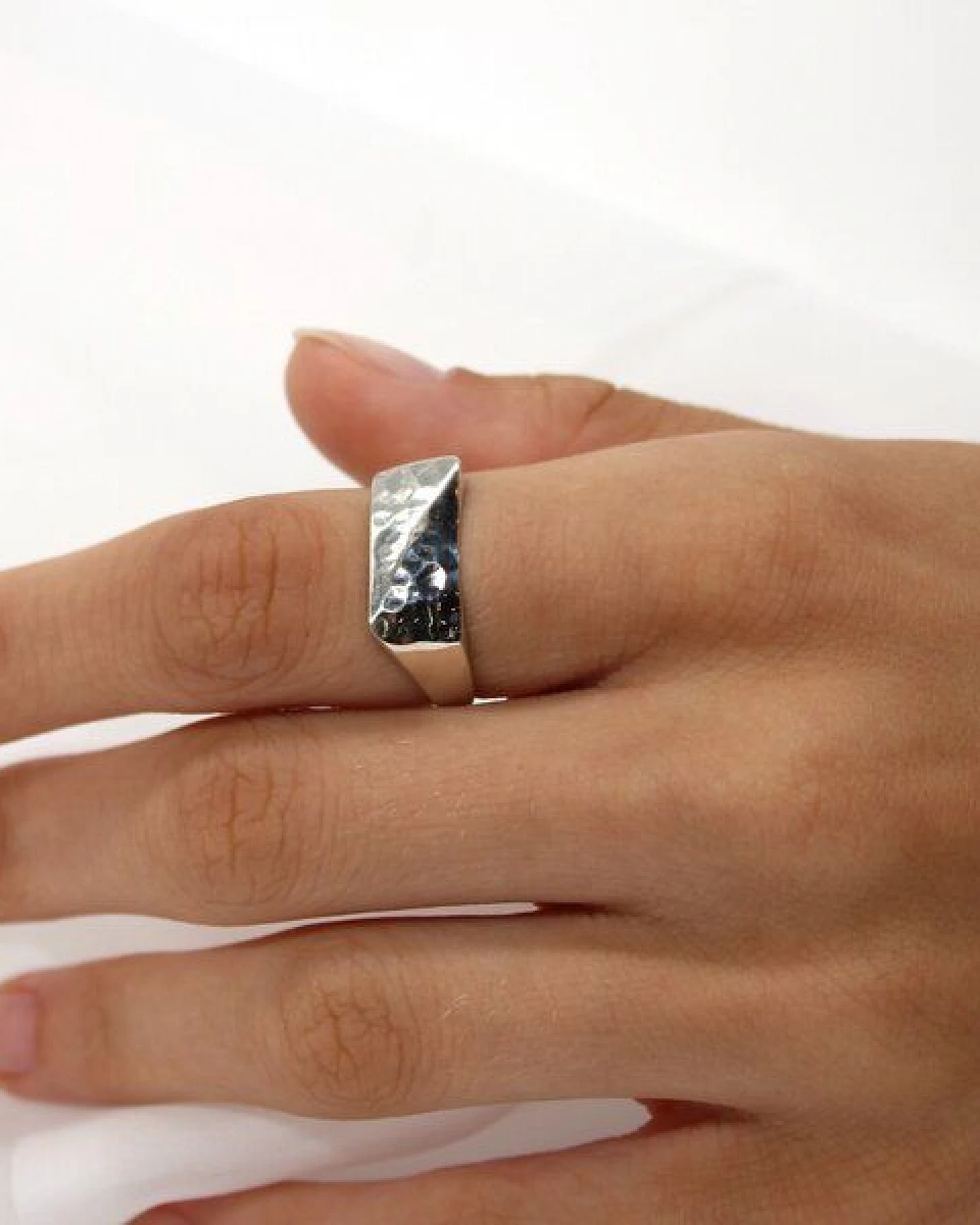 pakilia Ring "Rectangular martillado" – fair gehandelt & handgefertigt in Mexiko – Ansicht 2