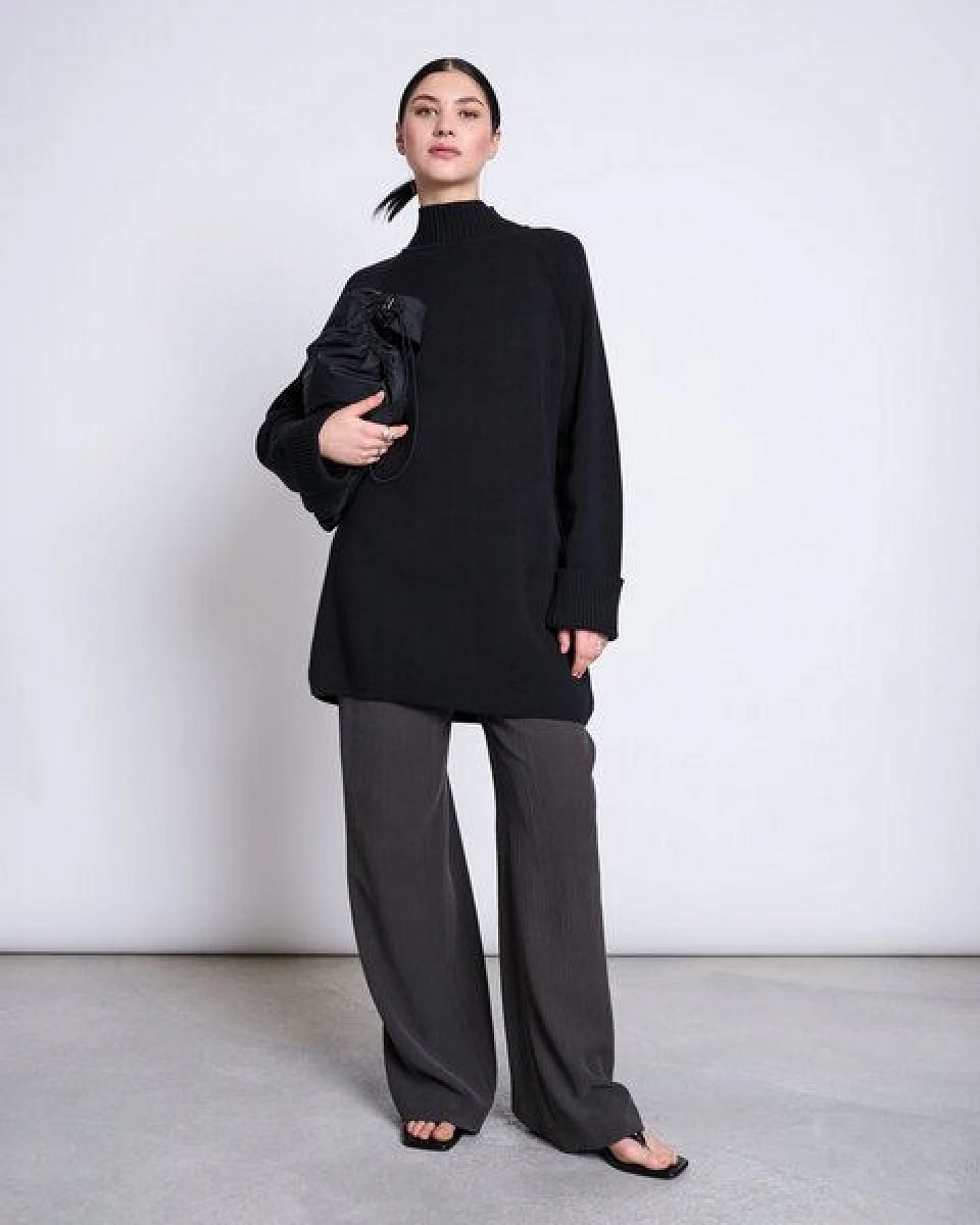 JAN N JUNE Strick-Minikleid LUNY mit Rollkragen GOTS – Ansicht 4