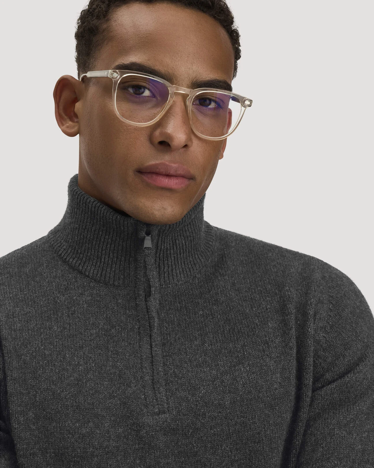 hessnatur Herren Strick Troyer Regular aus Bio-Merinowolle mit Bio-Baumwolle - grau - Größe S – Ansicht 4