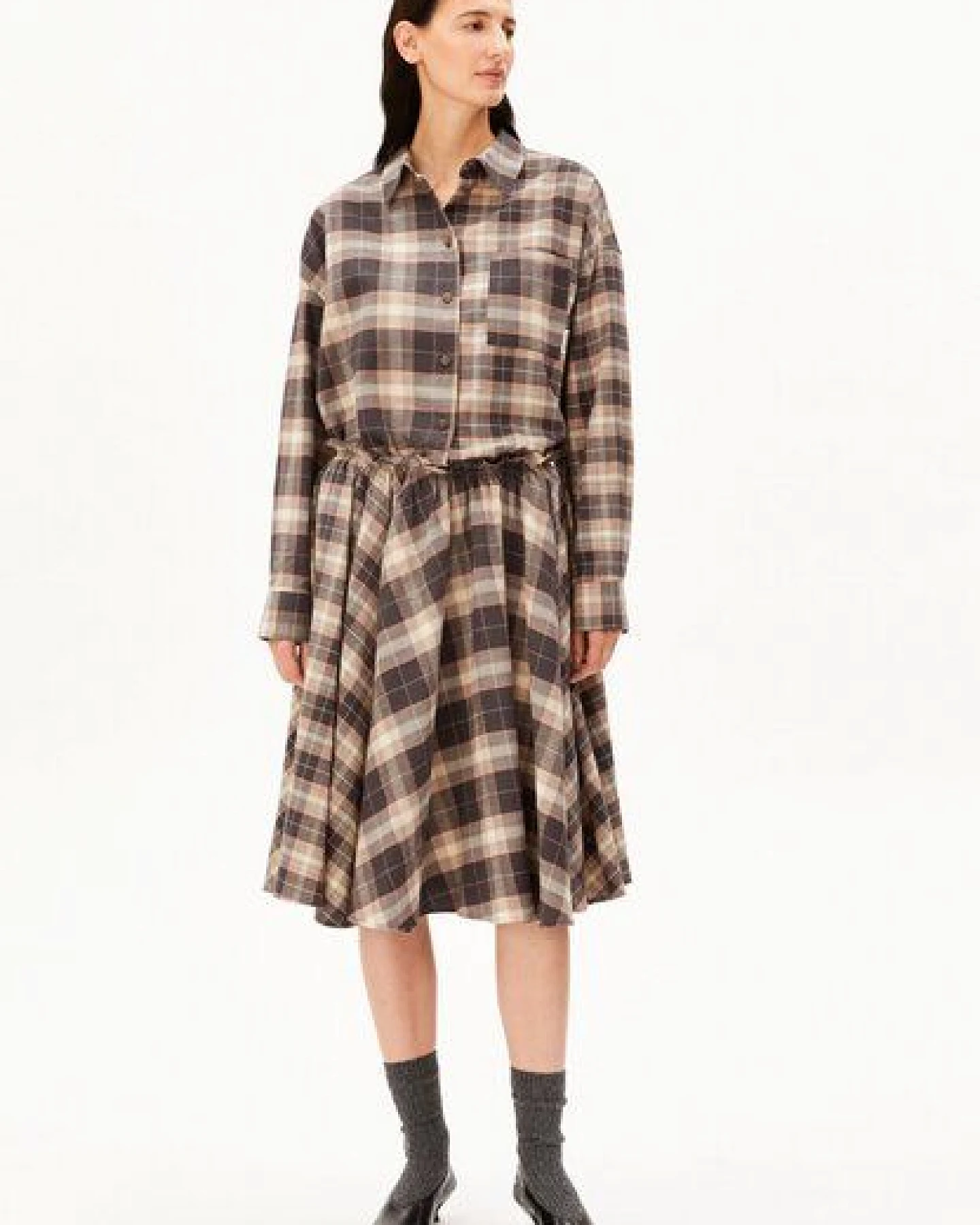 ARMEDANGELS NALAANI PATCHED CHECK Damen Bluse aus 100% Bio-Baumwolle – Ansicht 4