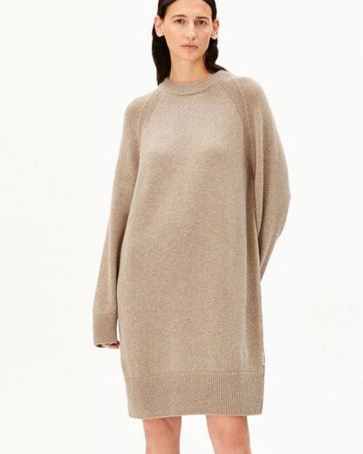 Produktseite: ARMEDANGELS WOOL KNIT Damen Kleid aus Bio-Woll Mix (recycelt)