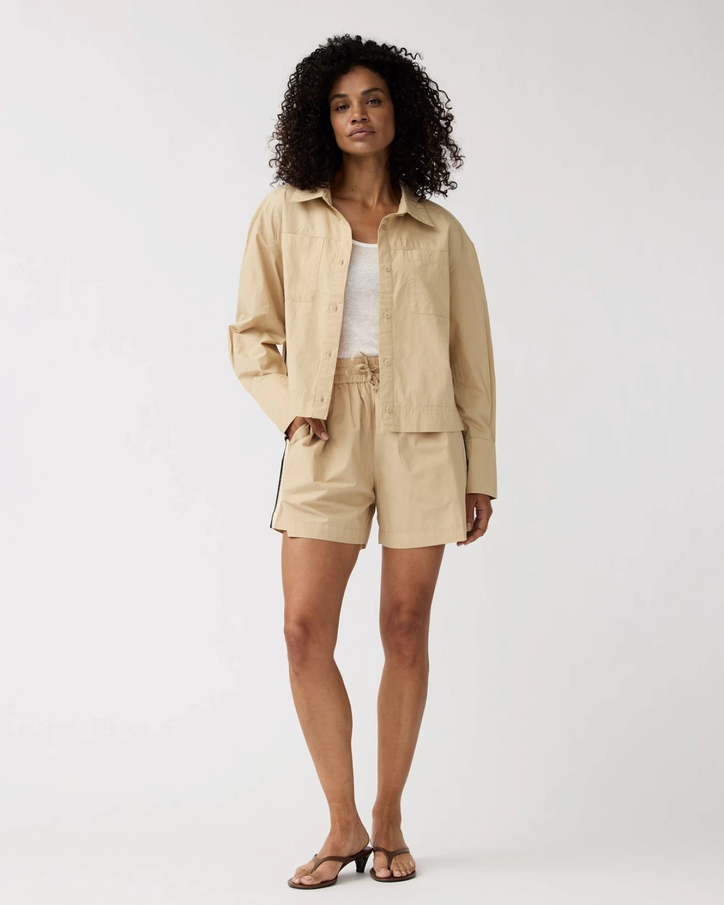 Alchemist Damen vegan Shorts Pfingstrose Tape Sand Beige – Ansicht 2