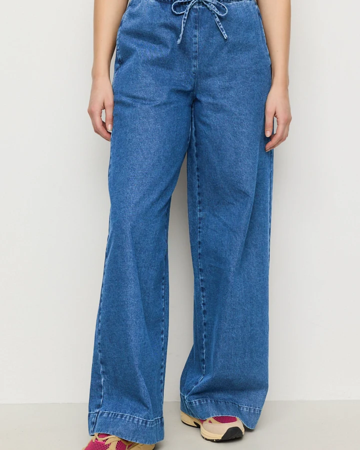 Recolution Damen vegan Jeans Buttercub Blue