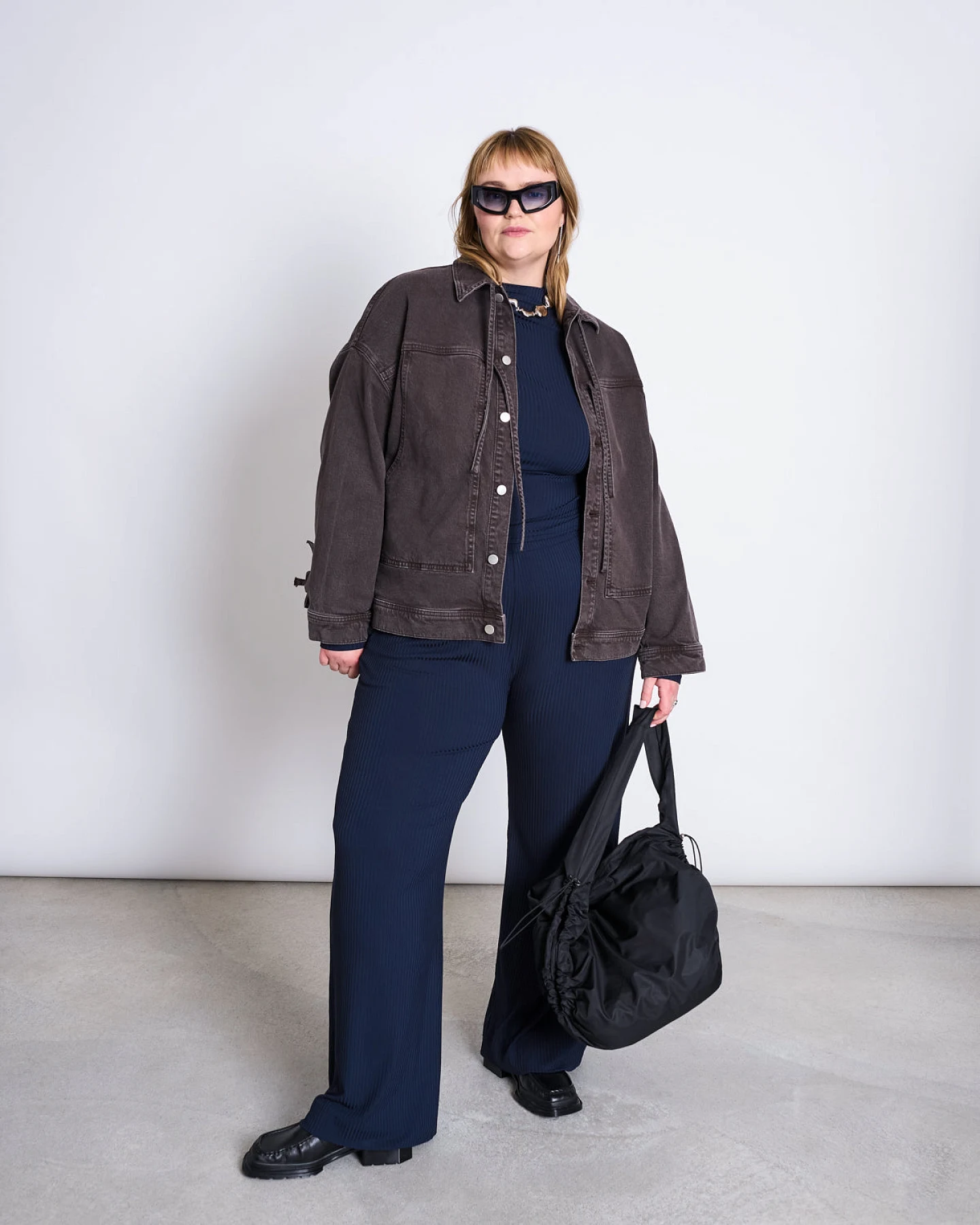 JAN N JUNE Damen vegan Jeansjacke Fina Mud – Ansicht 2