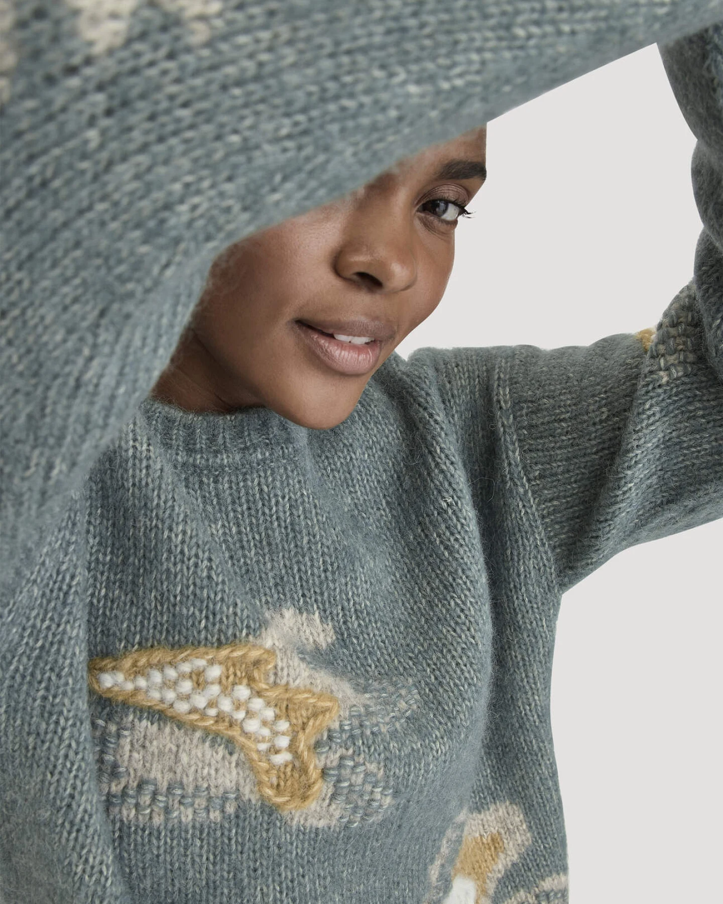 hessnatur Damen Strick Pullover Relaxed aus Alpaka mit Baumwolle - grün - Größe M – Ansicht 4