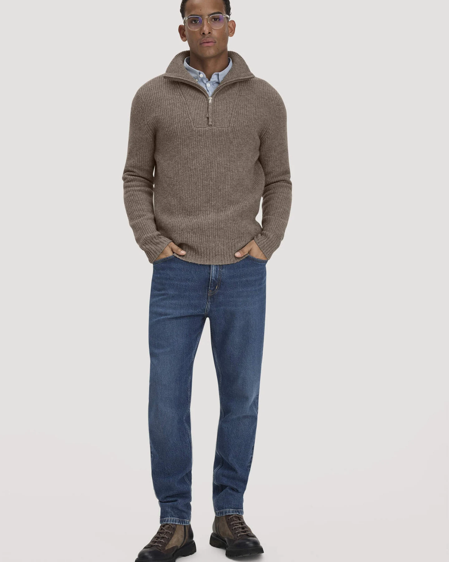 hessnatur Herren Strick Troyer Regular aus Yak- und Schurwolle - beige - Größe XL – Ansicht 2