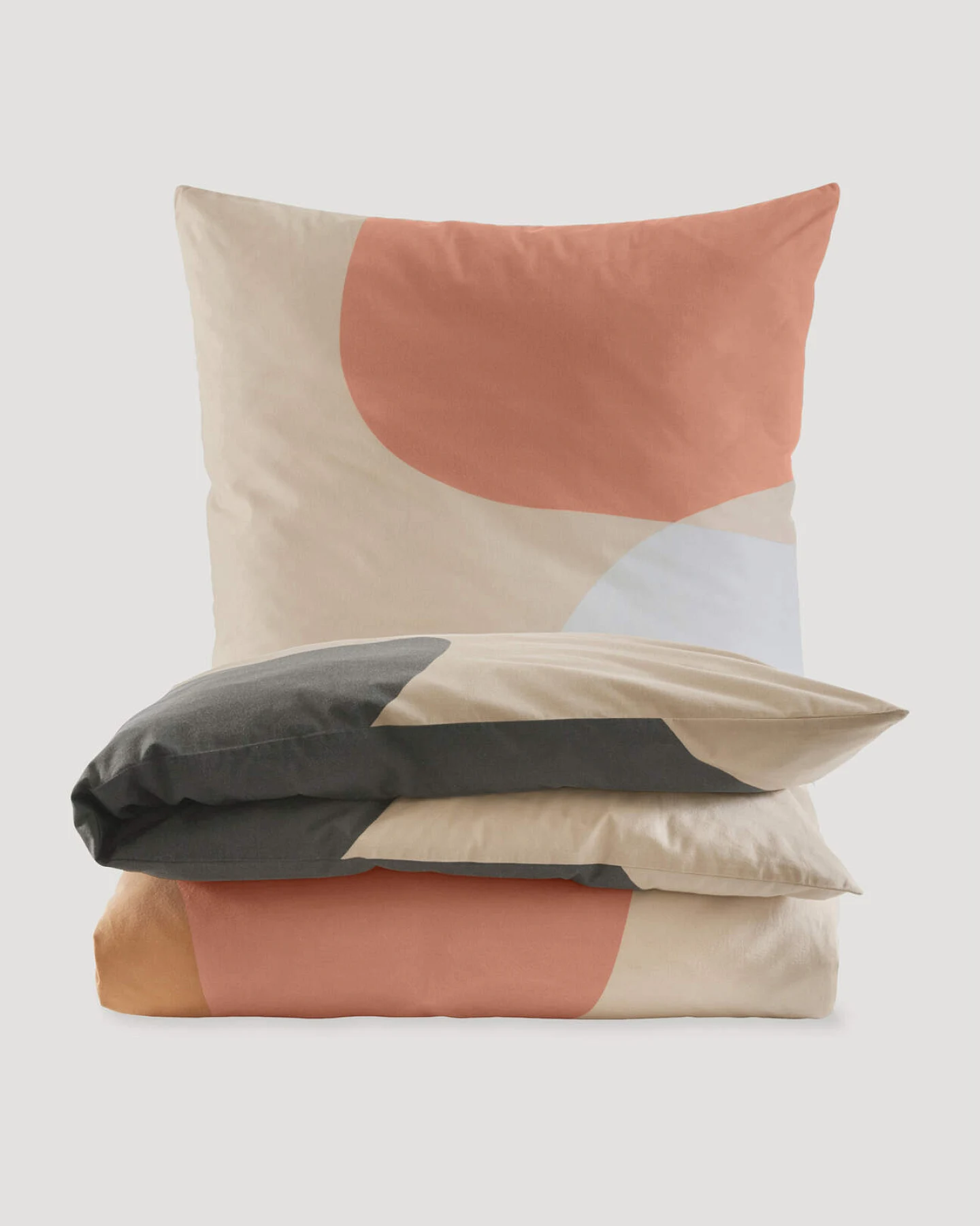 hessnatur Perkal Bettwäsche Set PIRO aus Bio-Baumwolle - beige - Größe 155x220 / 80x80 cm – Ansicht 3