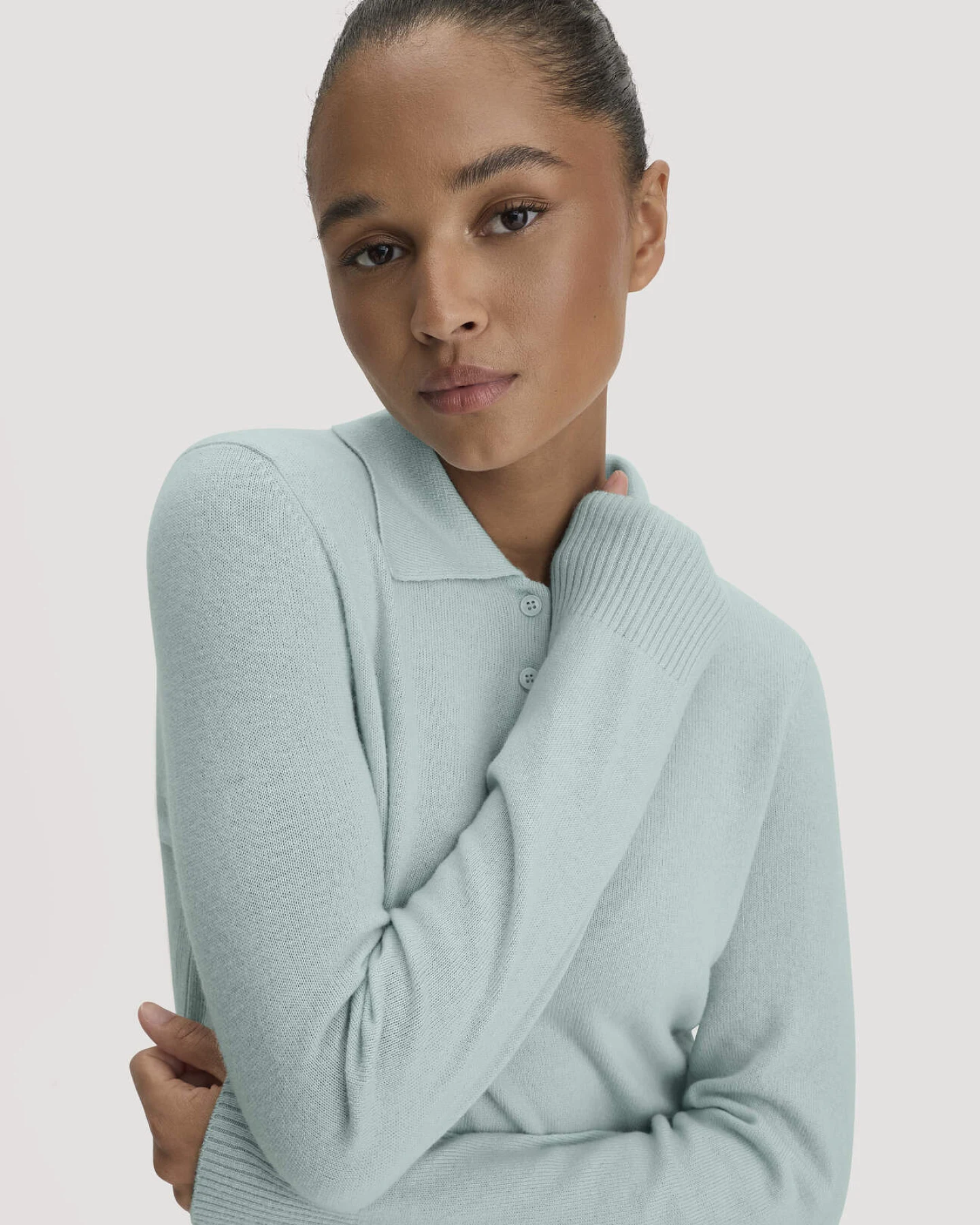 hessnatur Damen Polo-Pullover Regular aus Bio-Schurwolle mit Cahsmere - grün - Größe XL – Ansicht 4