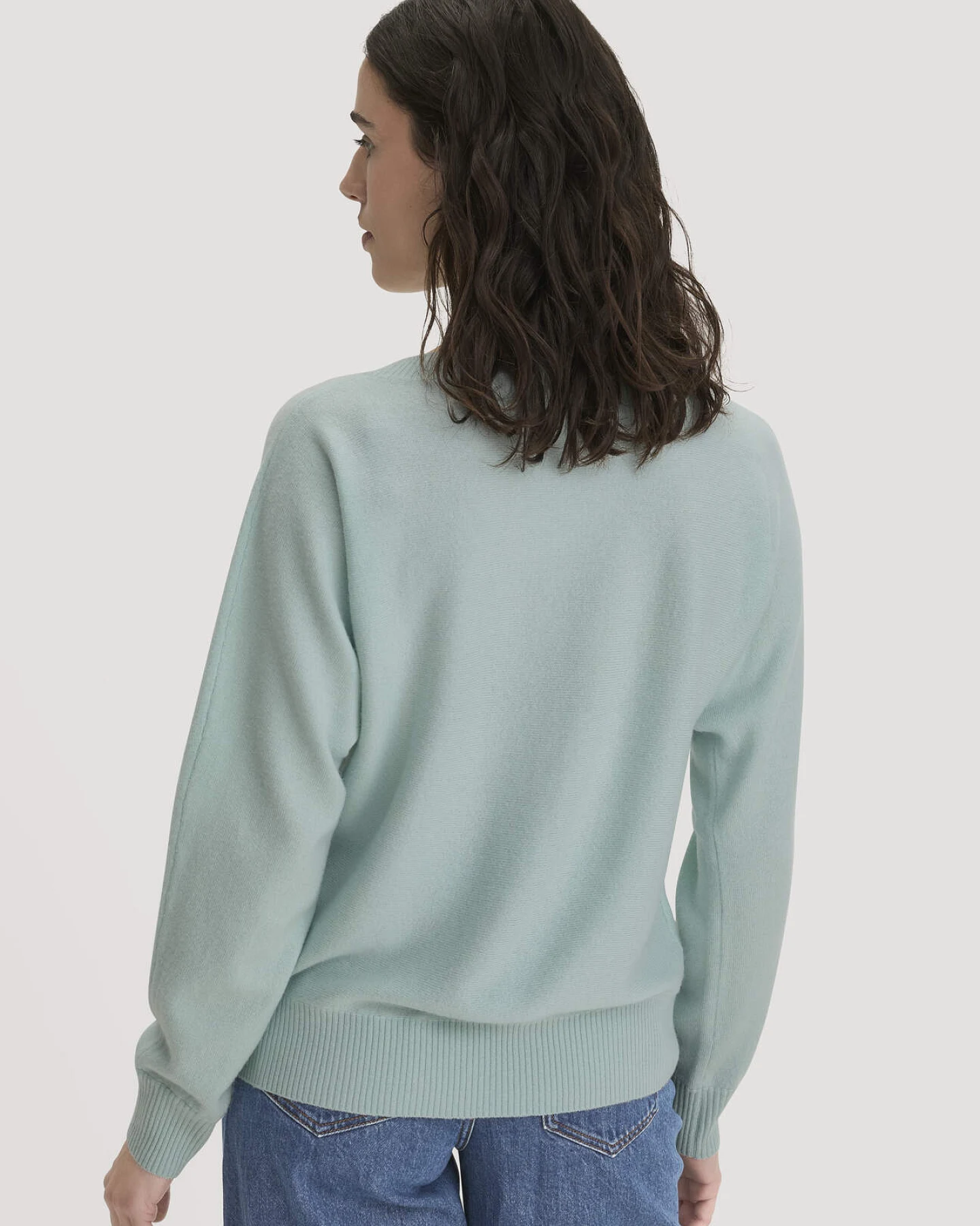 hessnatur Damen Pullover Relaxed aus Bio-Schurwolle mit Cashmere - grün - Größe L – Ansicht 3